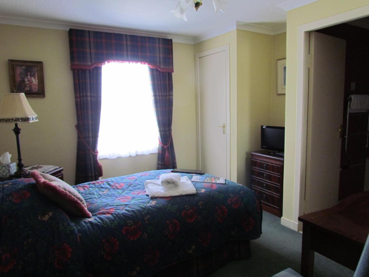 Altnaharra Hotel Лерґ Екстер'єр фото