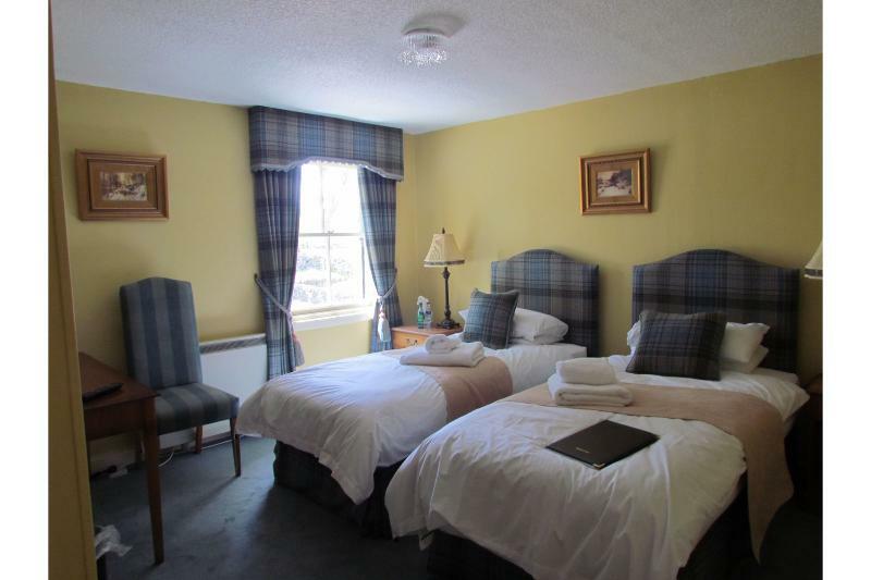 Altnaharra Hotel Лерґ Екстер'єр фото